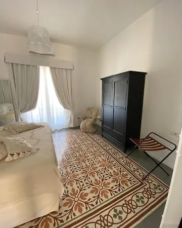 Vittorio Emanuele Apartment Capri